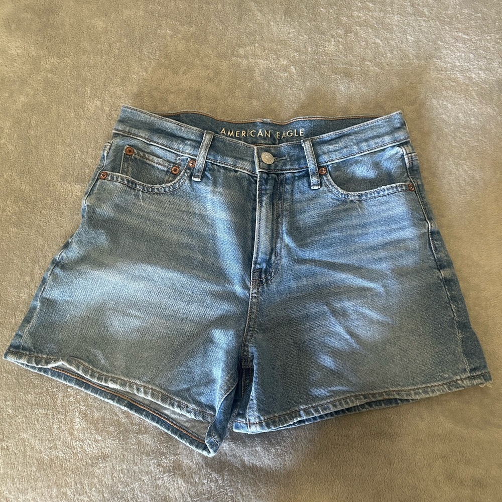 American Eagle Outfitters Women's Blue Denim Shorts